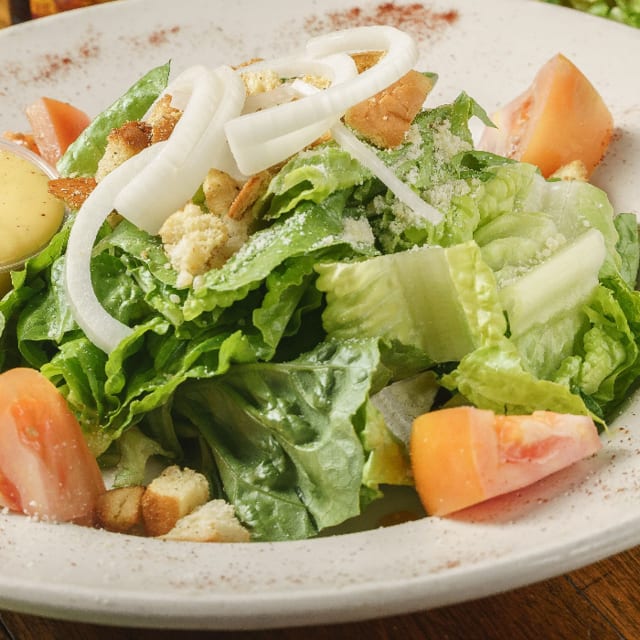 Ensalada Verde Grande / Large Green Salad.