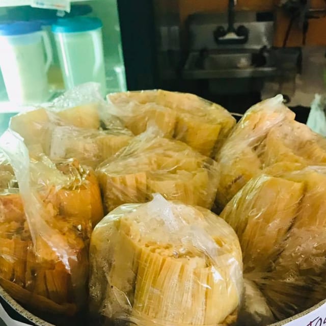 Tamales Verdes y Rojos.